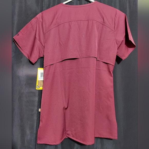 XS Wine Carhartt Women's Scrub Top - Picture 3 of 5